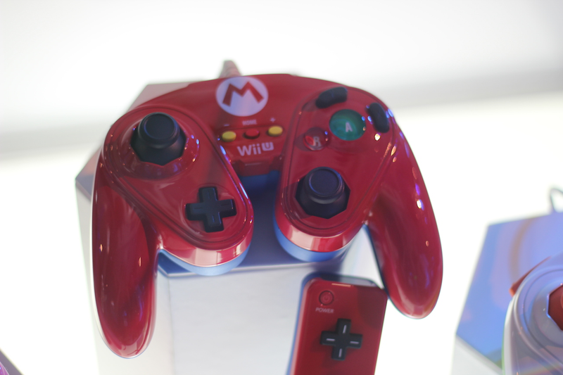 Illustration for article titled The New Wii U GameCube Controllers Are Super Hot